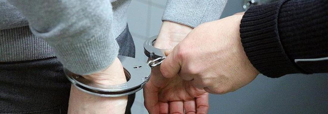سرقت اموال یک توریست آلمانی در گرگان ، چهره زن توریست پس از دستگیری دزد