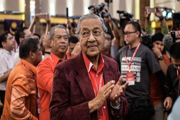 بازگشت به قدرت ماهاتیر محمد 92 ساله در گرو رای مردم مالزی