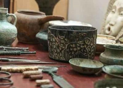 کشف تعدادی اشیاء تاریخی از قاچاقچیان در نقده آذربایجان غربی