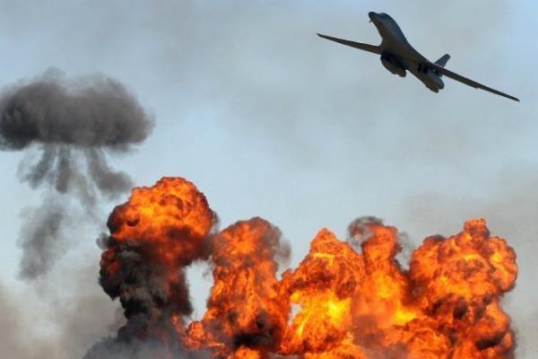 کشته شدن 9 شهروند افغانستانی در حمله هوایی آمریکا کشته شدن 9 شهروند افغانستانی در حمله هوایی آمریکا