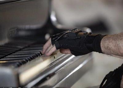 دستکش بیونیک قدرت انگشتان یک پیانیست را احیا کرد